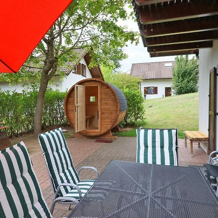 Seepark Kirchheim Ferienhaus Bei Nina Mit Sauna Екстер'єр фото