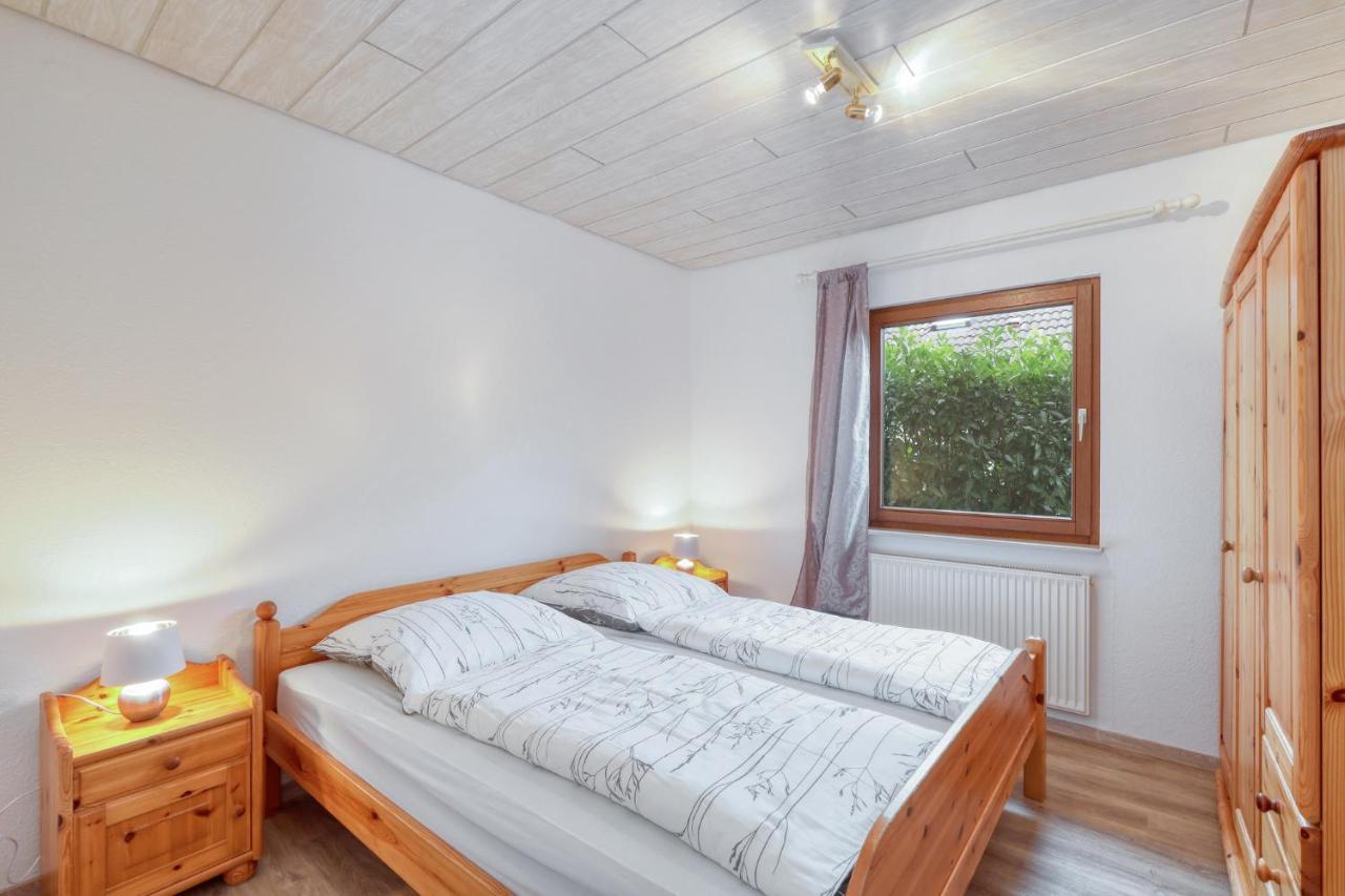 Seepark Kirchheim Ferienhaus Bei Nina Mit Sauna Екстер'єр фото