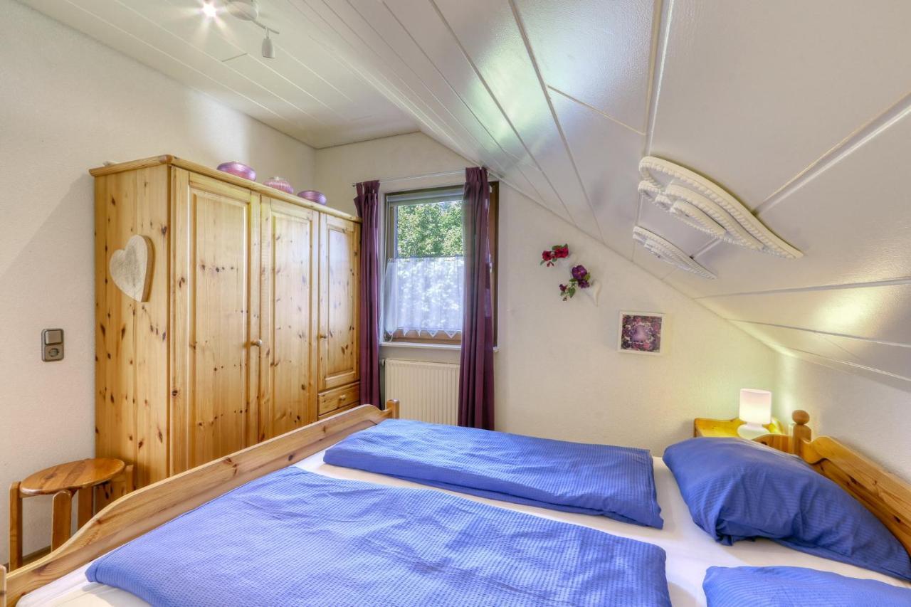 Seepark Kirchheim Ferienhaus Bei Nina Mit Sauna Екстер'єр фото