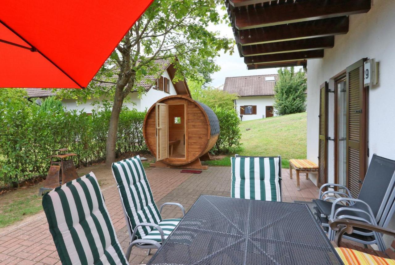 Seepark Kirchheim Ferienhaus Bei Nina Mit Sauna Екстер'єр фото